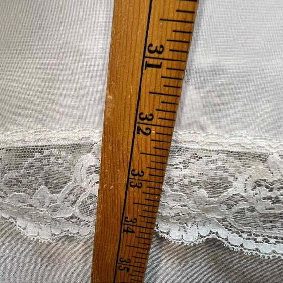 Vintage Warners White Nylon Slip With Lace Trim & Adjustable Straps - Size S 36 - Picture 8 of 11